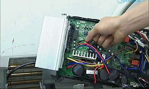 资中美的空调电话是多少